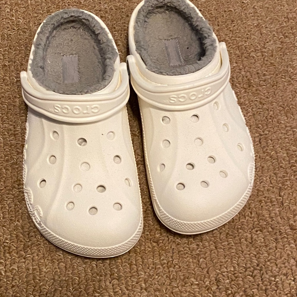CROCS